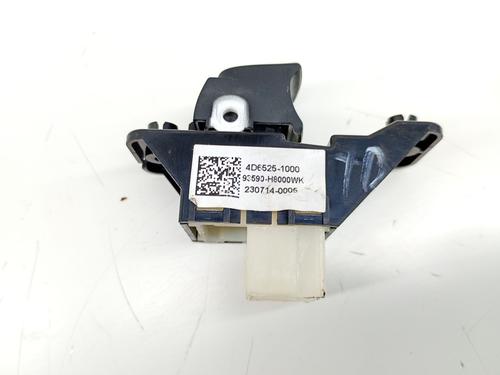 Right rear window switch KIA STONIC (YB) 1.0 T-GDi Eco-Dynamics+ | BP38179259I28 - Image 2