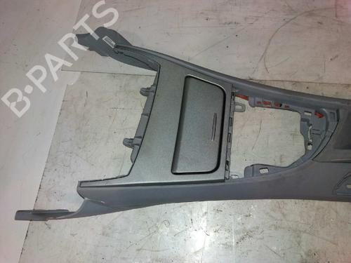 Used Armrest / Center console BMW 1 (E87) 118 d (143 hp) 7154599