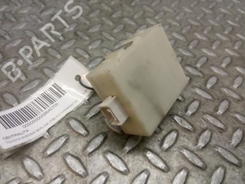 Used Electronic module TOYOTA AVENSIS Saloon (_T25_) [2003-2008]  11674084