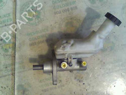 Used Brake master cylinder RENAULT CLIO III (BR0/1, CR0/1) [2005-2014]  3080089