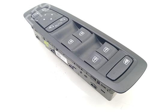 Used Left front window switch Left front window switch RENAULT MEGANE III Grandtour (KZ0/1) 1.6 dCi (KZ00, KZ12, KZ13) (130 hp) 40459567 40459567