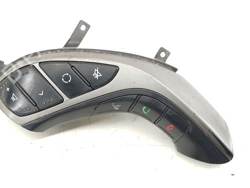 Used Steering wheel controls HYUNDAI i30 (GD) 1.6 CRDi (110 hp) 29638277