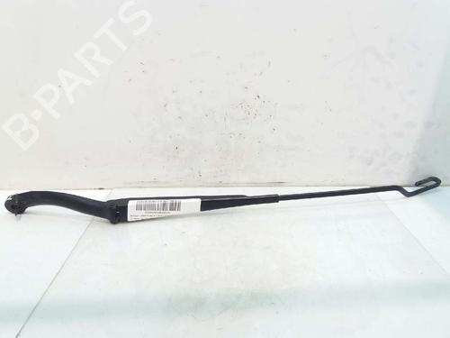 Used Front windshield wiper arm PEUGEOT 307 (3A/C) 1.6 16V (109 hp) 3473634