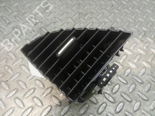 Air vent SEAT LEON SC (5F5) 2.0 TDI (150 hp) 11673921