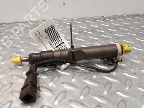 Used Injector VW GOLF IV (1J1) 1.9 TDI (90 hp) 5567984