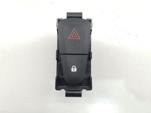 warning-switch-renault-megane-iii-hatchback-bz01_-b3_-2008-33294195 main image