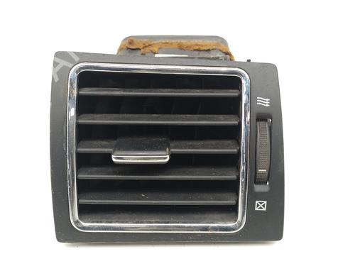 Grille d'aération TOYOTA AVENSIS Saloon (_T27_) 2.0 D-4D (ADT270_, ADT270R) (124 hp) 31996113