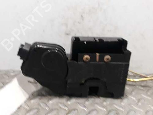 Used Front right lock HYUNDAI SANTA FÉ I (SM) 2.0 CRDi (113 hp) 7026441
