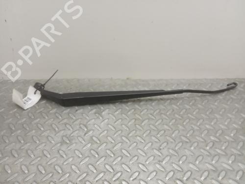 Used Front windshield wiper arm TOYOTA AVENSIS Saloon (_T25_) [2003-2008]  9247867