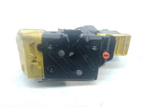 Rear left lock VOLVO XC90 I (275) D5 AWD | BP24110413C100 