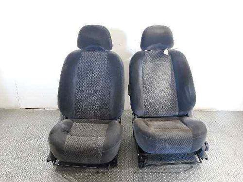Used Seats set Seats set HYUNDAI SANTA FÉ I (SM) 2.0 CRDi 4x4 (113 hp) 5871717 5871717