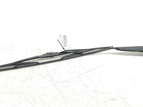 Used Front windshield wiper arm NISSAN PICK UP (D22) 2.5 Di (133 hp) 29539047