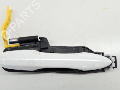 rear-right-exterior-door-handle-toyota-yaris-_p21_-_pa1_-_ph1_-2020-34477165 main image