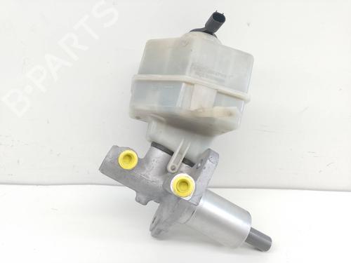 Used Brake master cylinder BMW X3 (E83) 3.0 d (204 hp) 19574921