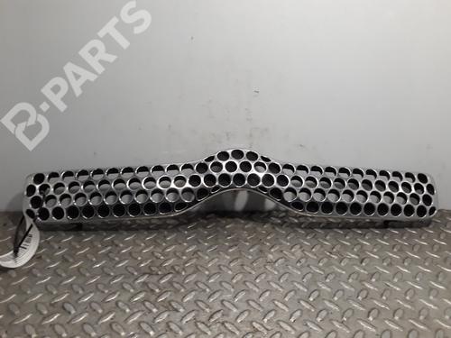 front-grille-toyota-yaris-_p1_-10-scp10_-scp10r-1999-2000-2001-2002-2003-2004-2005-8505074 main image