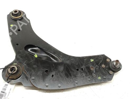 Used Left front suspension arm NISSAN PRIMASTAR Van (X83) [2002-2025]  29823693