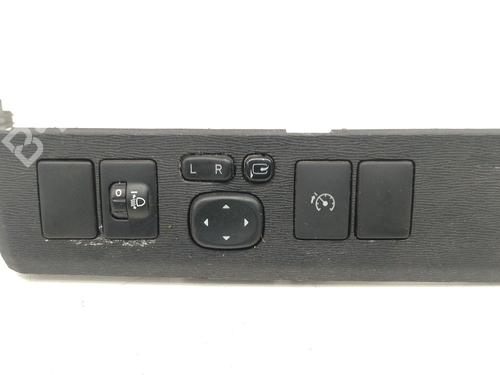 Interruttore TOYOTA AVENSIS Saloon (_T27_) 2.0 D-4D (ADT270_, ADT270R) (124 hp) 31996123