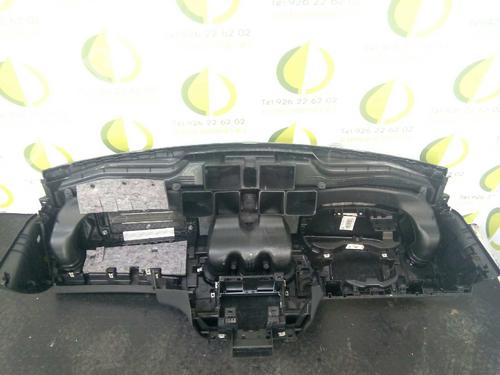 Dashboard MERCEDES-BENZ GLA-CLASS (X156) GLA 200 CDI / d (156.908) | BP3059340C46 