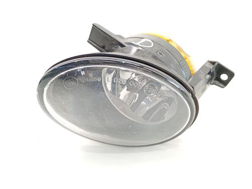 Used Right front fog light Right front fog light 37442893 37442893
