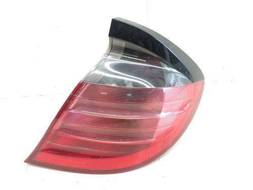 Used Right taillight MERCEDES-BENZ C-CLASS (W203) C 220 CDI (203.006, 203.008) (143 hp) 26308515