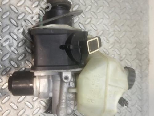 Used Brake master cylinder MERCEDES-BENZ 190 (W201) [1982-1993]  11744152