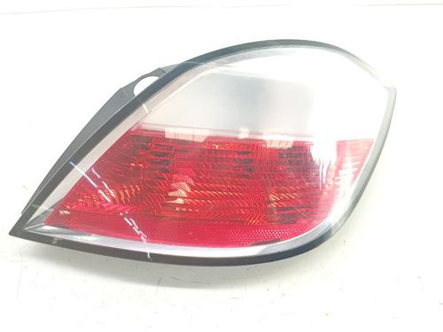 right-taillight-opel-astra-h-a04-2004-2005-2006-2007-2008-2009-2010-2011-2012-2013-2014-39407780 main image