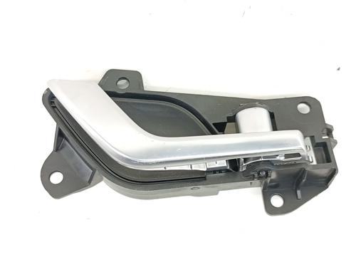 Used Front right interior door handle Front right interior door handle 37611020 37611020