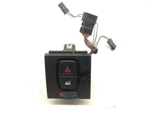 Used Warning switch BMW 3 (F30, F80) 316 d (116 hp) 31587565