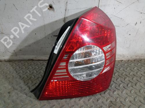 Used Right taillight HYUNDAI ELANTRA III (XD) 2.0 CRDi (113 hp) 10546215