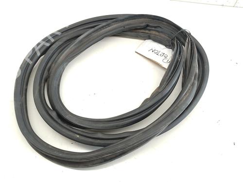 Rubber door seal VOLVO XC60 I SUV (156)  | BP29477875C142 