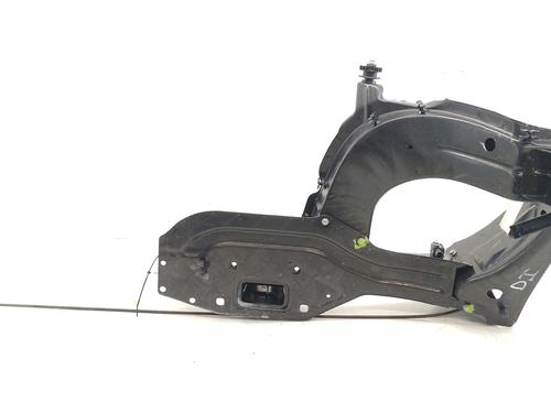 Forlygte dæksel Forlygte dæksel MERCEDES-BENZ M-CLASS (W164) ML 300 CDI 4-matic (164.121) (204 hp) 33723663 33723663