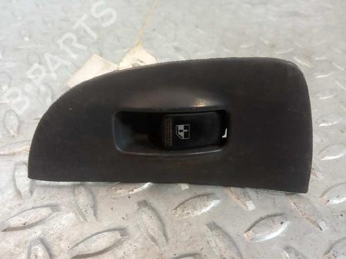 Used Left rear window switch HYUNDAI ELANTRA III (XD) [2000-2006]  3045251