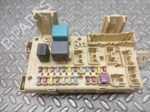 Used Fuse box TOYOTA AVENSIS Saloon (_T25_) [2003-2008]  9242707
