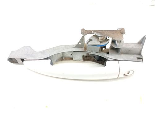 Used Front left exterior door handle Front left exterior door handle 37611167 37611167
