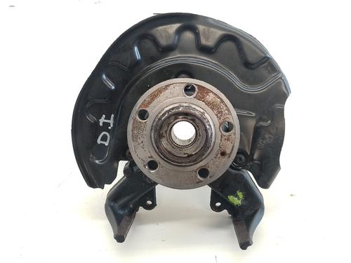 Used Left front steering knuckle SKODA FABIA III (NJ3) [2014-2021]  27039116