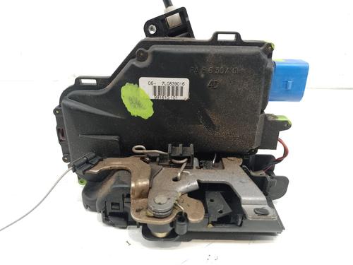 Rear right lock VW TOUAREG (7LA, 7L6, 7L7)  | BP24106934C99 