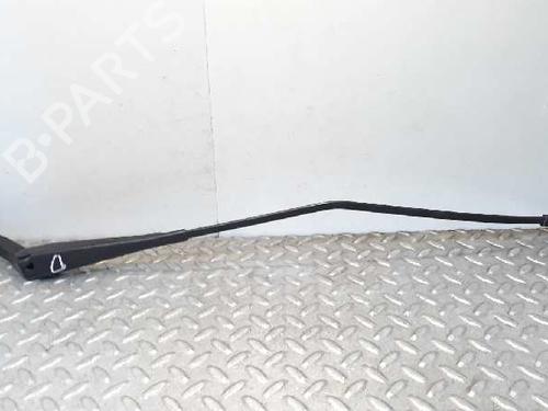 Used Front windshield wiper arm OPEL CORSA D (S07) [2006-2015]  7504882