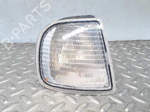 Clignotant avant droit SEAT IBIZA II (6K1) 1.4 i (60 hp) 7757408