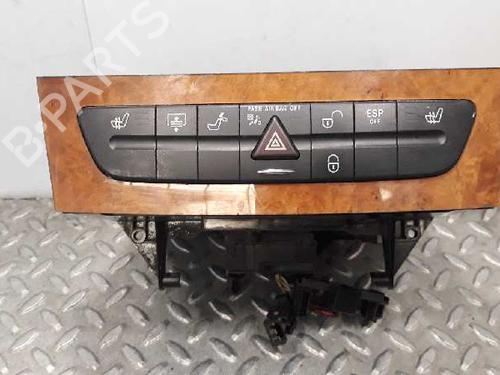 Used Warning switch MERCEDES-BENZ E-CLASS (W211) [2002-2009]  7255188