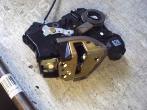 Used Front right lock TOYOTA COROLLA (_E12_) 2.0 D-4D (CDE120R, CDE120L_) (116 hp) 3071877