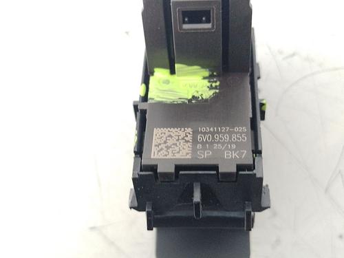 Left rear window switch SKODA FABIA III (NJ3) | BP30969327I29