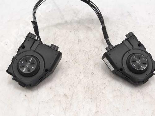 Used Steering wheel controls ALFA ROMEO BRERA (939_) 2.4 JTDM 20V (939DXD1B, 939DXM1B) (210 hp) 5853346