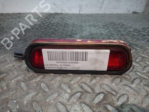 Used Third brake light KIA SORENTO I (JC) 2.5 CRDi 4WD (140 hp) 16699244