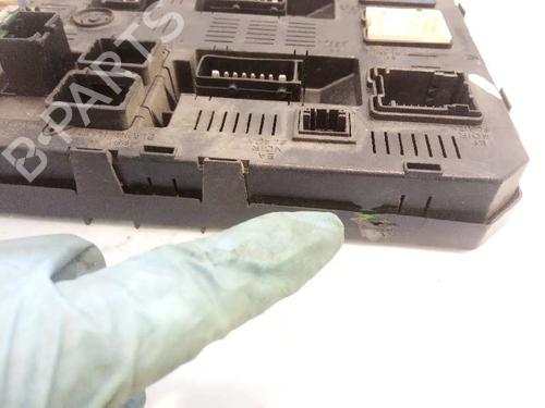 Fuse box PEUGEOT 407 (6D_) | BP4708716E1