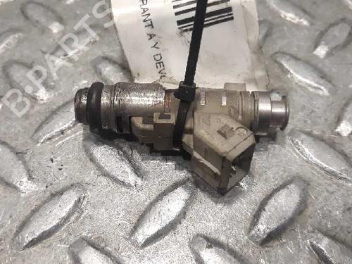 Injektor für PEUGEOT 206 Hatchback (2A/C) 1.4 i (75 hp) 3034477