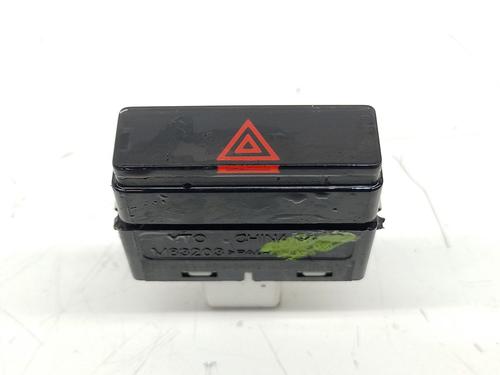 bouton-de-warning-vw-passat-b8-3g2-cb2-2014-32372765 main image