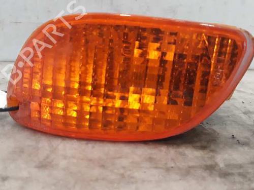 Blinklys fortil højre FORD FOCUS I (DAW, DBW) 1.8 Turbo DI / TDDi (90 hp) 3557102