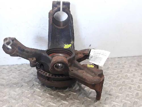 Used Left front steering knuckle VW GOLF IV (1J1) 1.4 16V (75 hp) 3067300