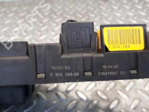 Fuse box BMW 5 (E60)  | BP7351295E1 