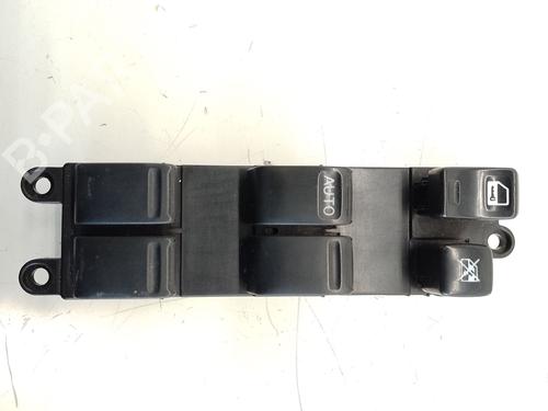 Used Left front window switch NISSAN ALMERA II Hatchback (N16) 2.2 dCi (136 hp) 24105097